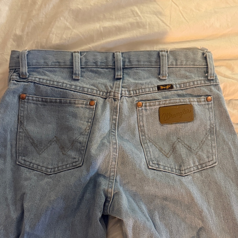 Women’s Wranglers - light wash cowboy cut